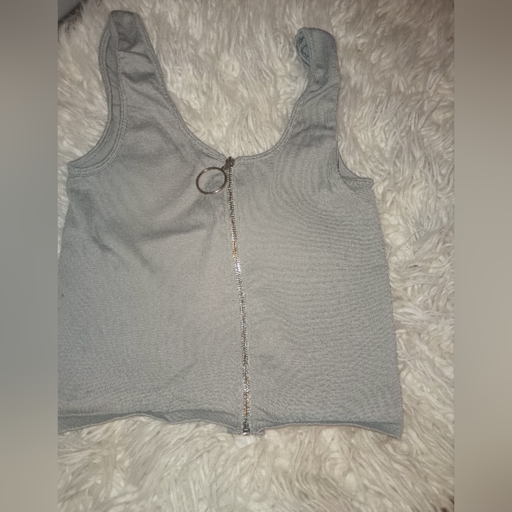 Gray tank top for sell in great condition!!